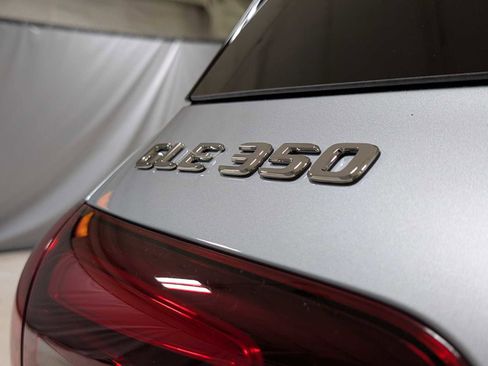 Used 2025 Mercedes-Benz GLE 350 4MATIC image 17