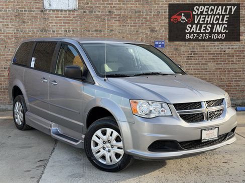 Used 2016 Dodge Grand Caravan SE w/ Quick Order Package 29E SE image 5