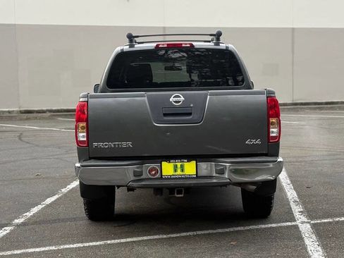 Used 2006 Nissan Frontier NISMO w/ (J01) Sunroof Pkg image 4