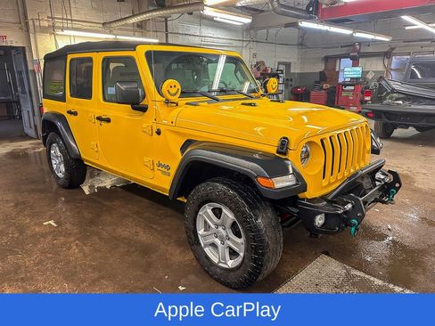 Used 2019 Jeep Wrangler Unlimited Sport S image 2