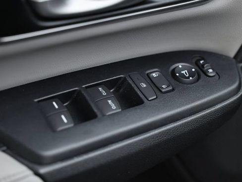 Used 2022 Honda CR-V EX-L image 17