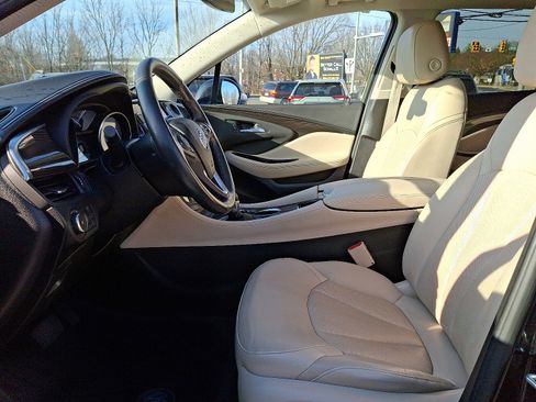 Used 2019 Buick Envision Essence image 11