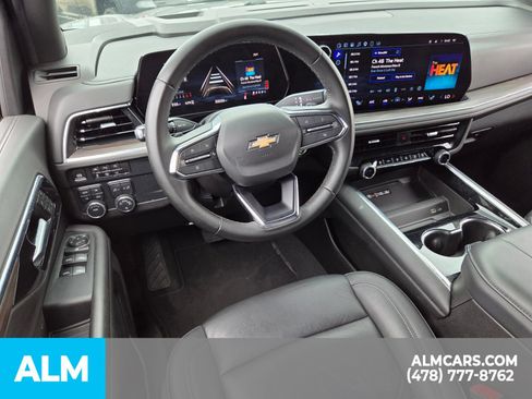 Used 2025 Chevrolet Tahoe LT AWD/4WD image 6