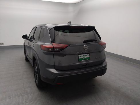 Used 2024 Nissan Rogue SV AWD/4WD image 6