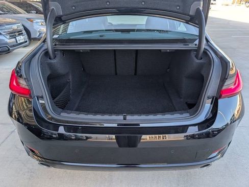 Used 2025 BMW 330i Sedan image 27