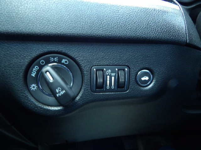 Used 2022 Chrysler 300 S w/ Comfort Group RWD image 27