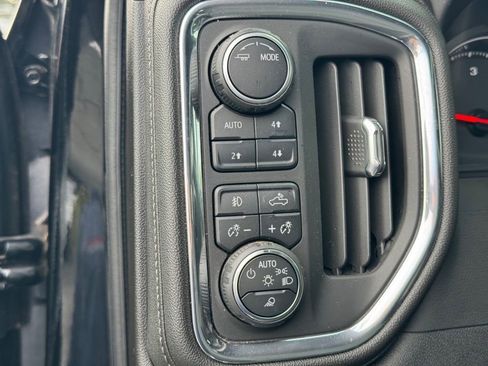 Used 2023 Chevrolet Silverado 2500 LTZ w/ LTZ Plus Package image 17