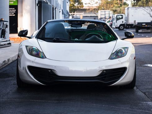 Used 2013 McLaren MP4-12C Spider RWD image 4