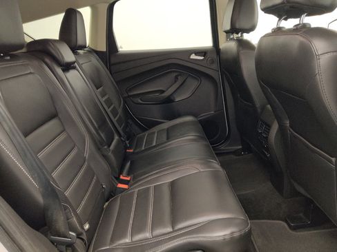 Used 2017 Ford Escape SE w/ SE Leather Comfort Package AWD/4WD image 19