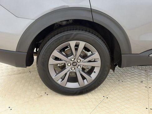 Certified 2023 Ford Explorer XLT w/ Equipment Group 202A RWD image 12