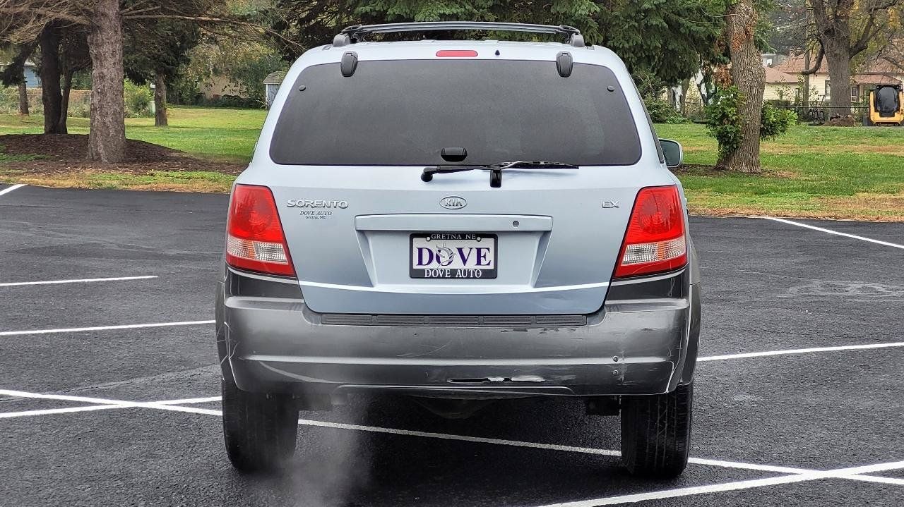 Used 2004 Kia Sorento 4WD image 4