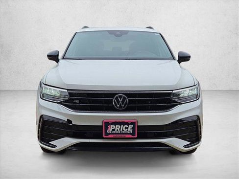 Used 2023 Volkswagen Tiguan SE R-Line FWD image 2