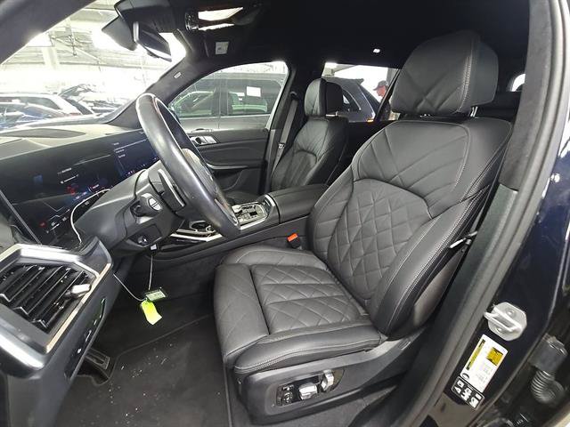 Used 2026 BMW X7 xDrive40i AWD/4WD image 5