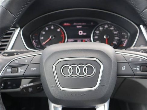 Used 2023 Audi Q5 2.0T Premium w/ Convenience Package AWD/4WD image 16