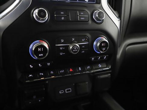 Used 2020 GMC Sierra 1500 SLT w/ SLT Premium Plus Package image 21