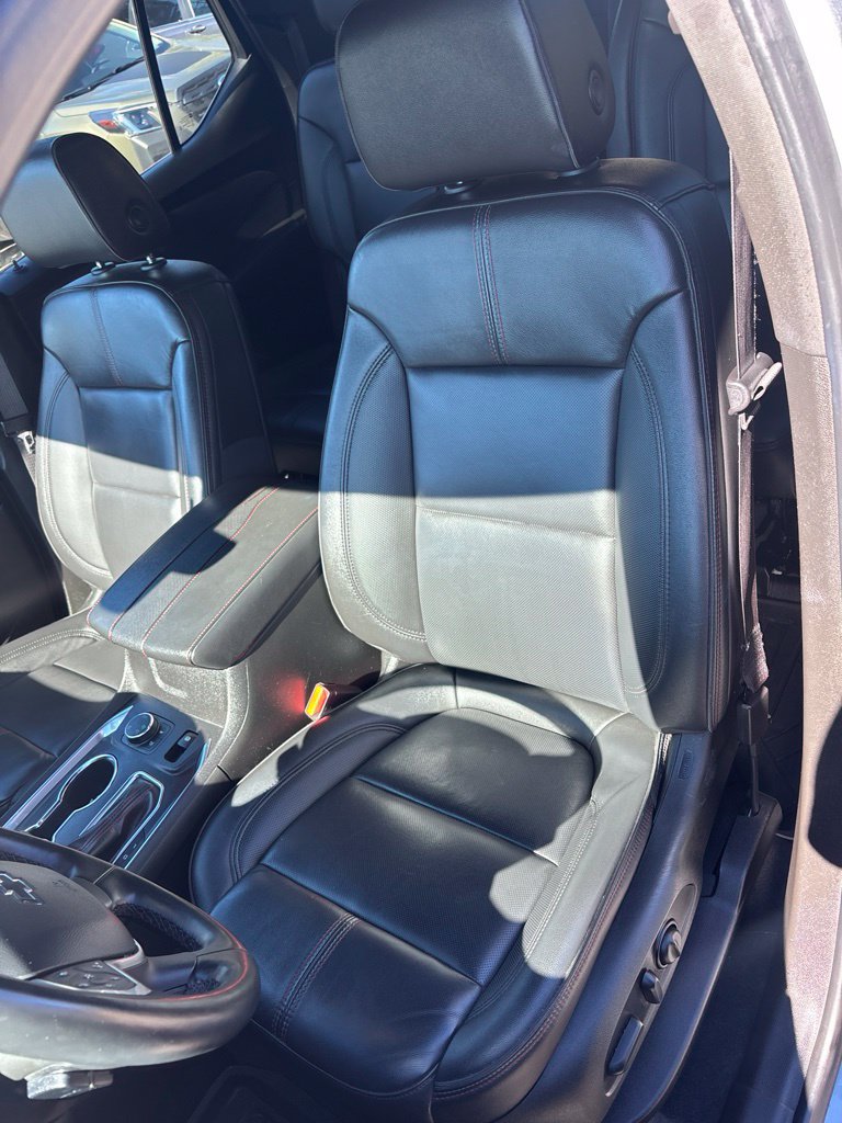 Used 2023 Chevrolet Traverse RS w/ LPO, Floor Liner Package AWD/4WD image 12