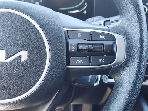 Used 2024 Kia Sportage LX image 28