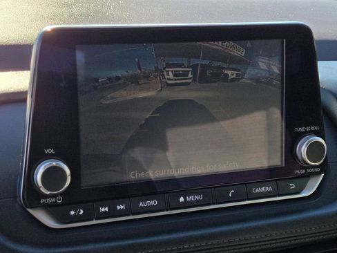 Certified 2021 Nissan Rogue S image 28