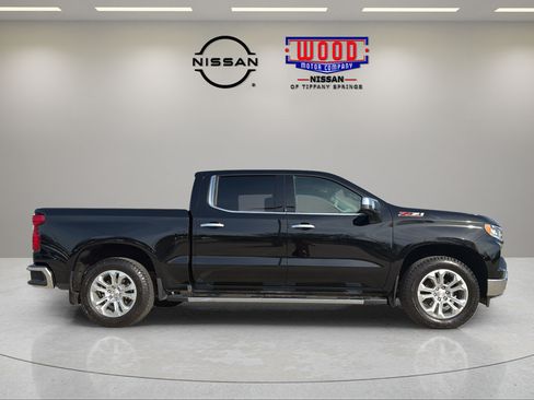 Used 2024 Chevrolet Silverado 1500 LTZ AWD/4WD image 2