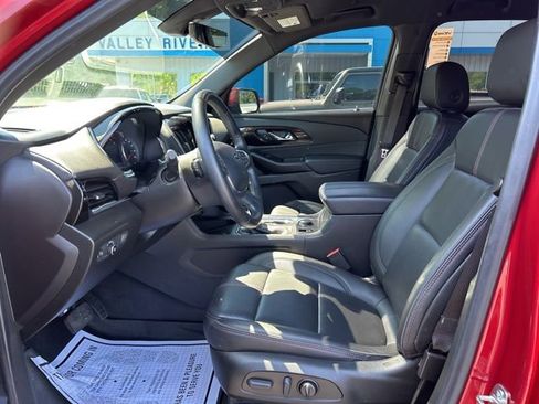 Used 2023 Chevrolet Traverse RS FWD image 9