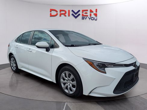 Used 2022 Toyota Corolla LE image 7