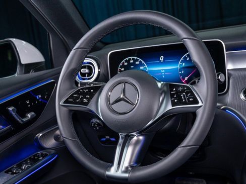 New 2026 Mercedes-Benz GLC 300 image 15