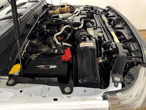 Used 2016 Ford F550 2WD Crew Cab Super Duty image 39
