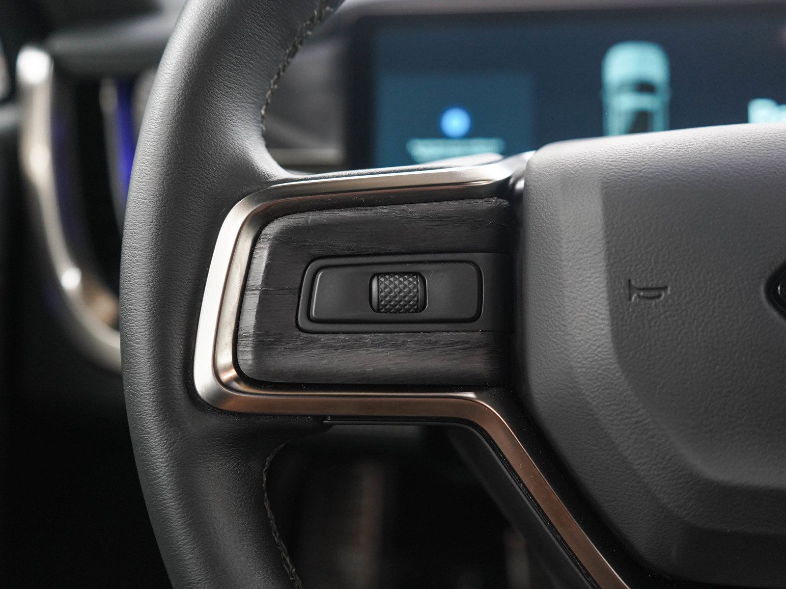 Used 2022 Rivian R1T Adventure AWD/4WD image 25