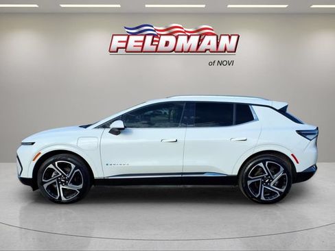 Used 2024 Chevrolet Equinox EV LT FWD image 2