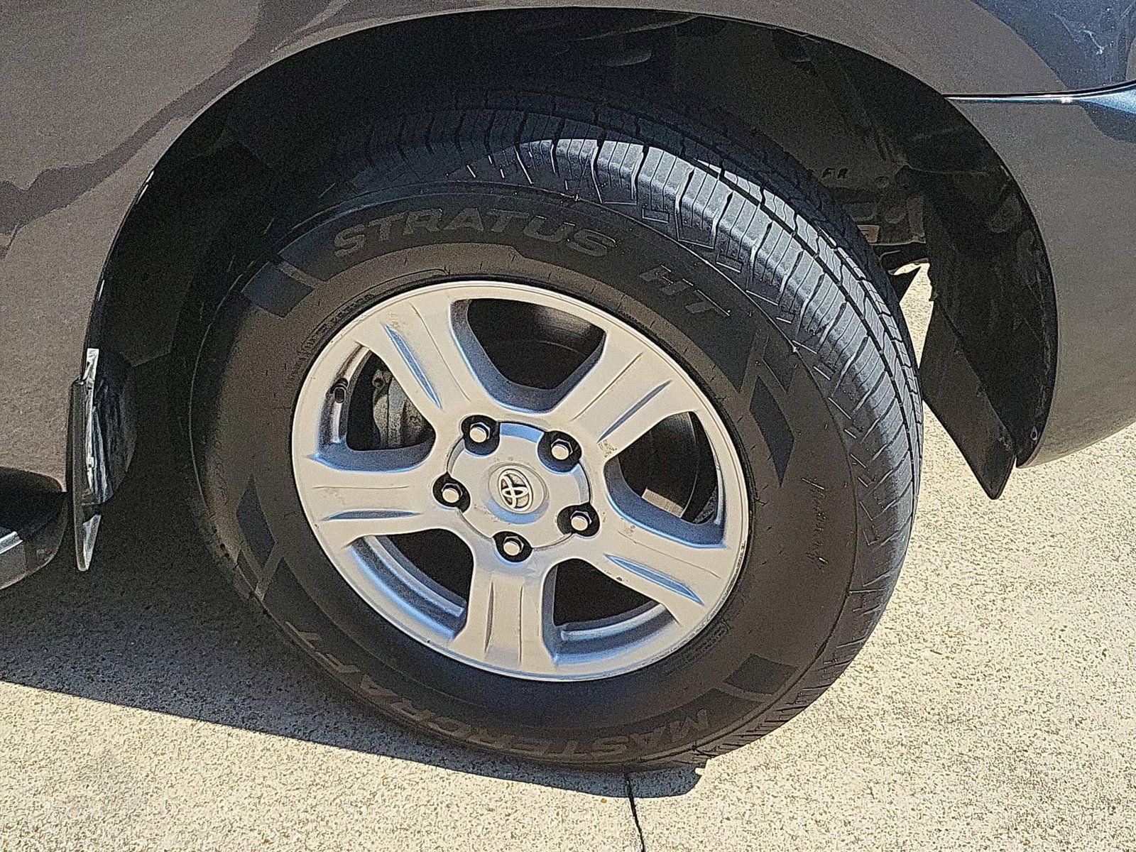 Used 2017 Toyota Sequoia SR5 w/ Premium Package RWD image 34