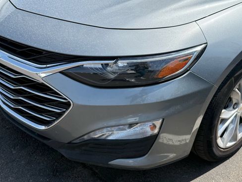 Used 2025 Chevrolet Malibu LT FWD image 9