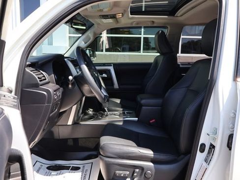 Used 2018 Toyota 4Runner Limited AWD/4WD image 20
