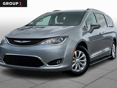 Used 2019 Chrysler Pacifica Touring-L