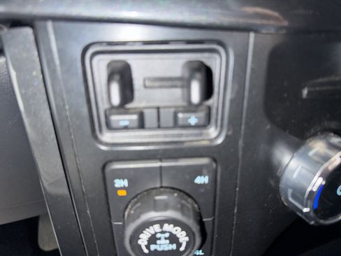 Used 2022 Ford F150 XLT w/ Equipment Group 302A High image 27