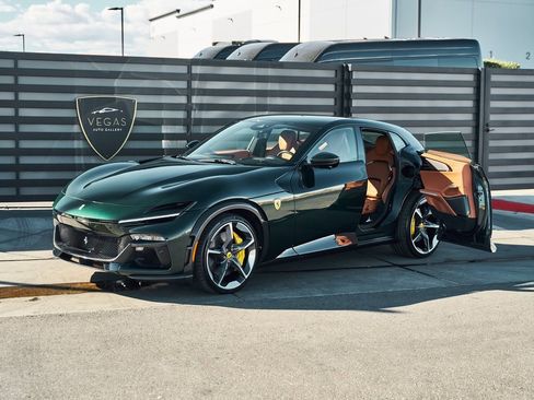 Used 2026 Ferrari Purosangue image 5