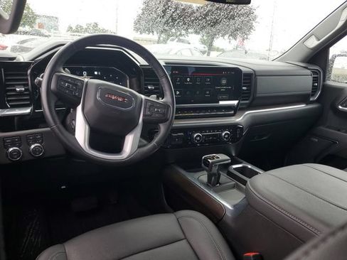 Used 2023 GMC Sierra 1500 SLT w/ SLT Premium Plus Package AWD/4WD image 9