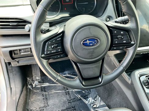 Used 2024 Subaru Crosstrek 2.5i Limited w/ Crosstrek Mirror Package AWD/4WD image 11