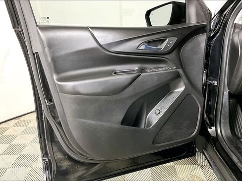 Used 2020 Chevrolet Equinox LT image 23