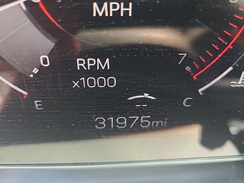 Used 2025 GMC Terrain Elevation AWD/4WD image 2