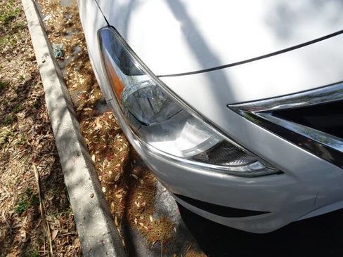 Used 2018 Nissan Versa SV image 16