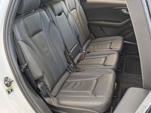 Used 2022 Audi Q7 Premium Plus w/ Premium Plus Package image 23