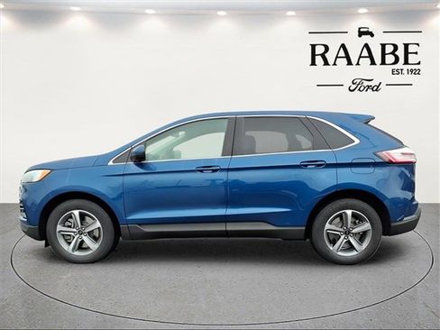 Used 2023 Ford Edge SEL w/ Convenience Package image 4