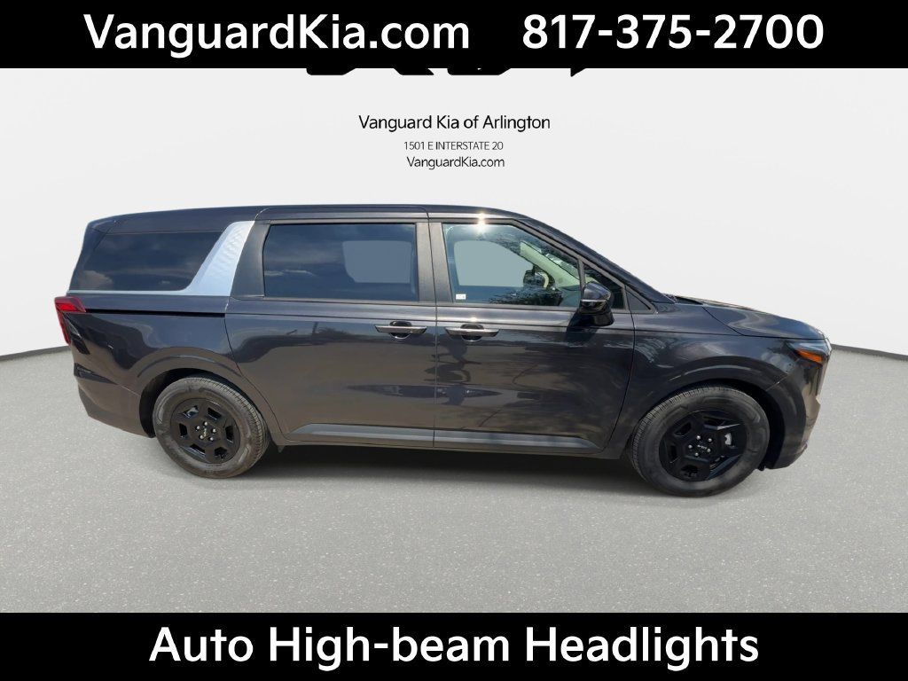 Certified 2026 Kia Carnival FWD image 10