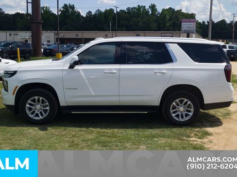 Used 2025 Chevrolet Tahoe LT AWD/4WD image 12