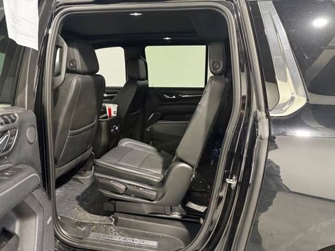 Used 2023 GMC Yukon XL Denali w/ Max Trailering Package AWD/4WD image 5