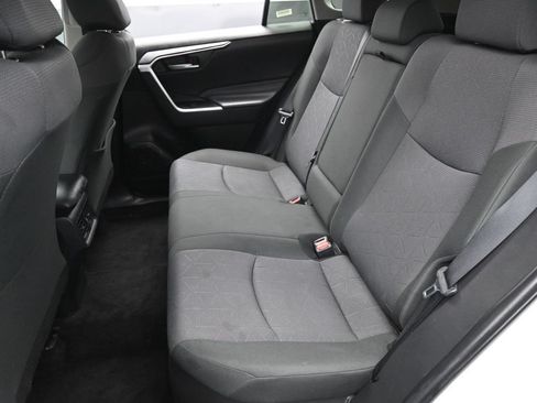 Used 2025 Toyota RAV4 XLE AWD/4WD image 27