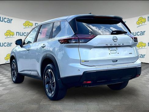 Used 2025 Nissan Rogue SV AWD/4WD image 4