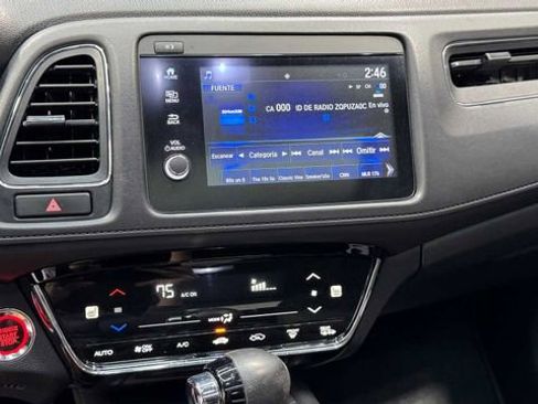 Used 2022 Honda HR-V LX image 27