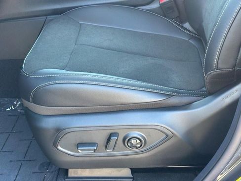 New 2025 Jeep Grand Cherokee L Altitude AWD/4WD image 20