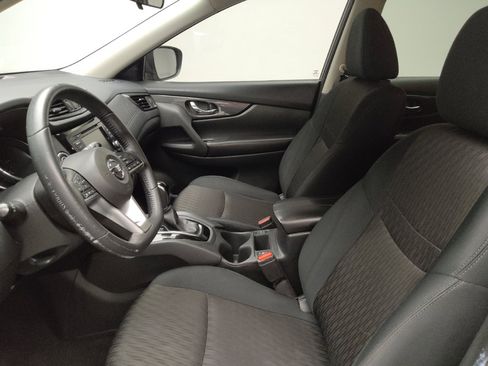 Used 2019 Nissan Rogue SV AWD/4WD image 17